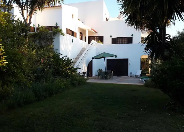 Economy For Two In アパート ラゴス