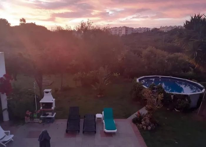 Economy For Two In アパート ラゴス